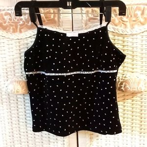 Stretchy heart embellished crop top